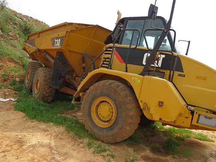 Used 2013 CATERPILLAR 730