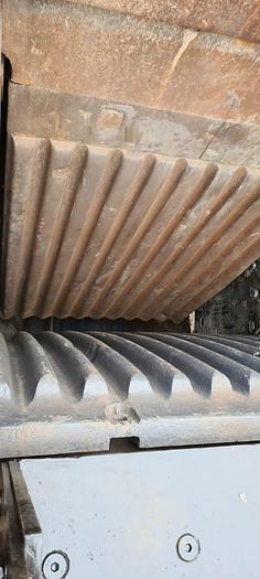 Used 2008 Extec  C12+ tracked jaw crusher