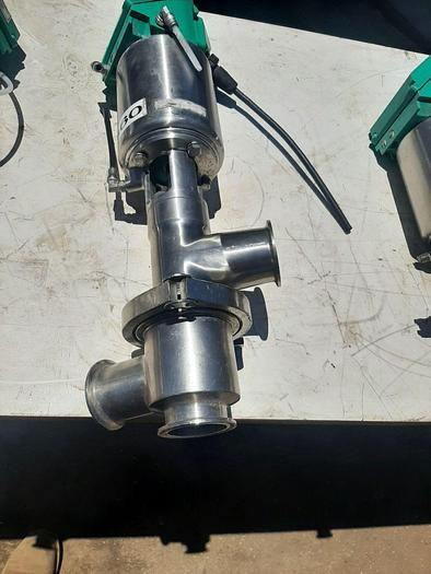 Used Valve, Shut-Off, 1-1/2", Stainless Steel, Tri-Clover, Model 761-10, (3) #S744656
