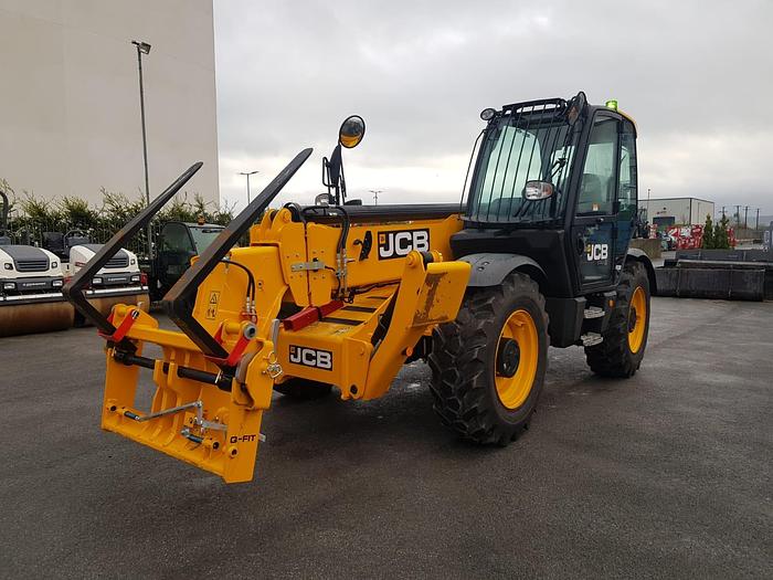Used Demo 2021 model - JCB 540-140