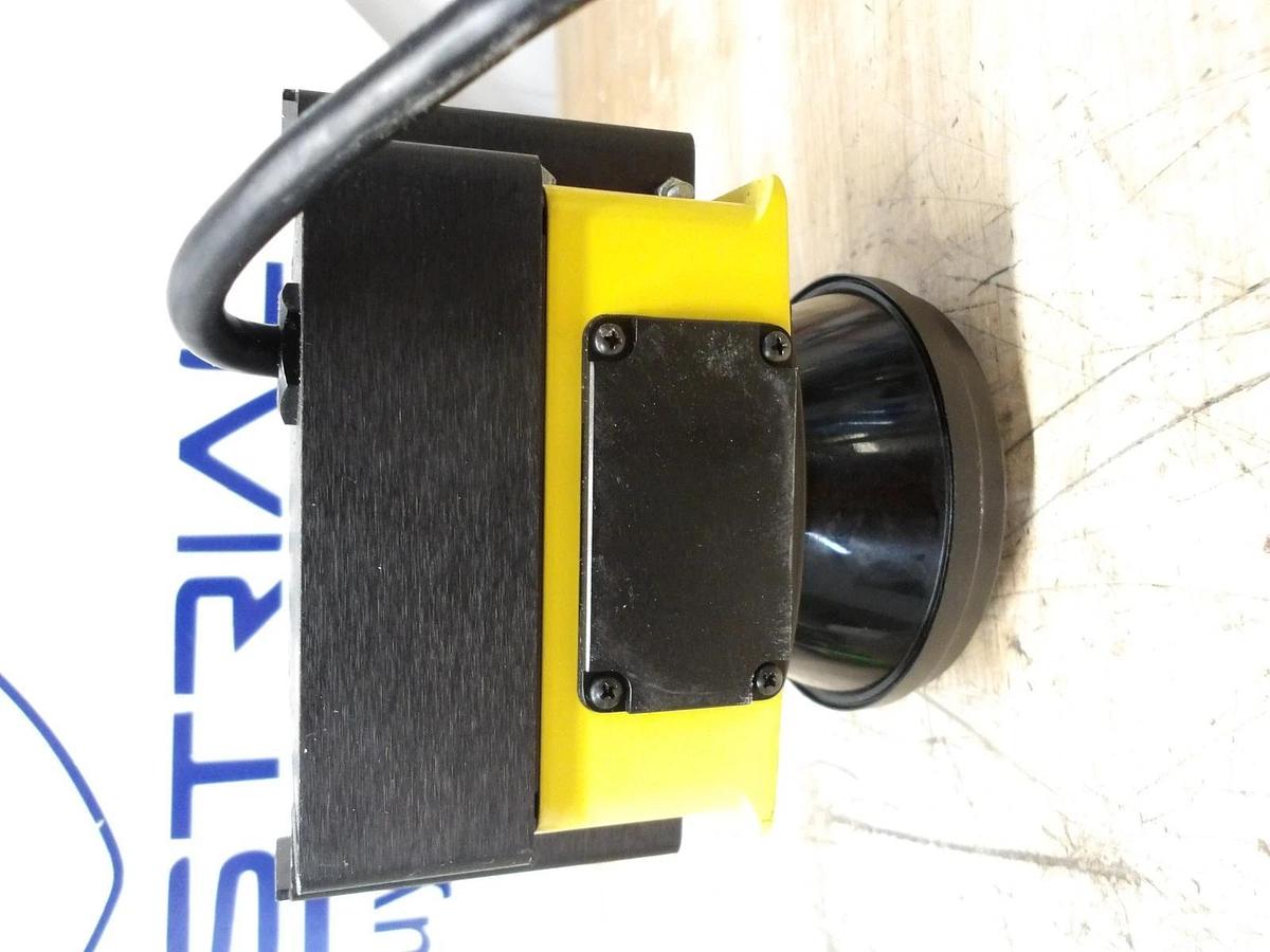 Used OMRON OS32C LASER SCANNER, 24 V, #54248G USED