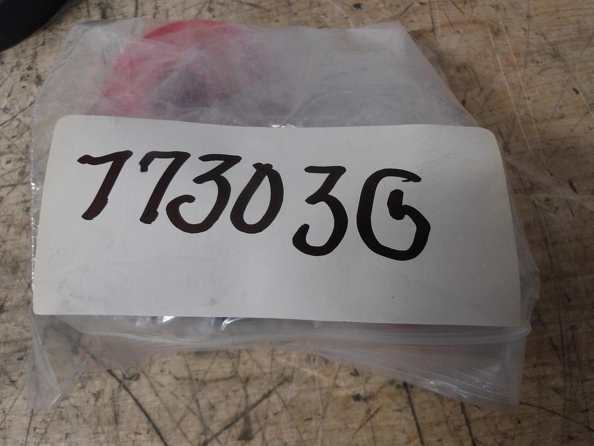 Used SIEMENS 52PP2W2A PUSH PULL STOP SWITCH, #77303G NEW