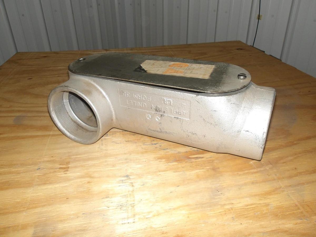 Used APPLETON 4" UNILET ELECTRICAL FITTING, #117240G NEW