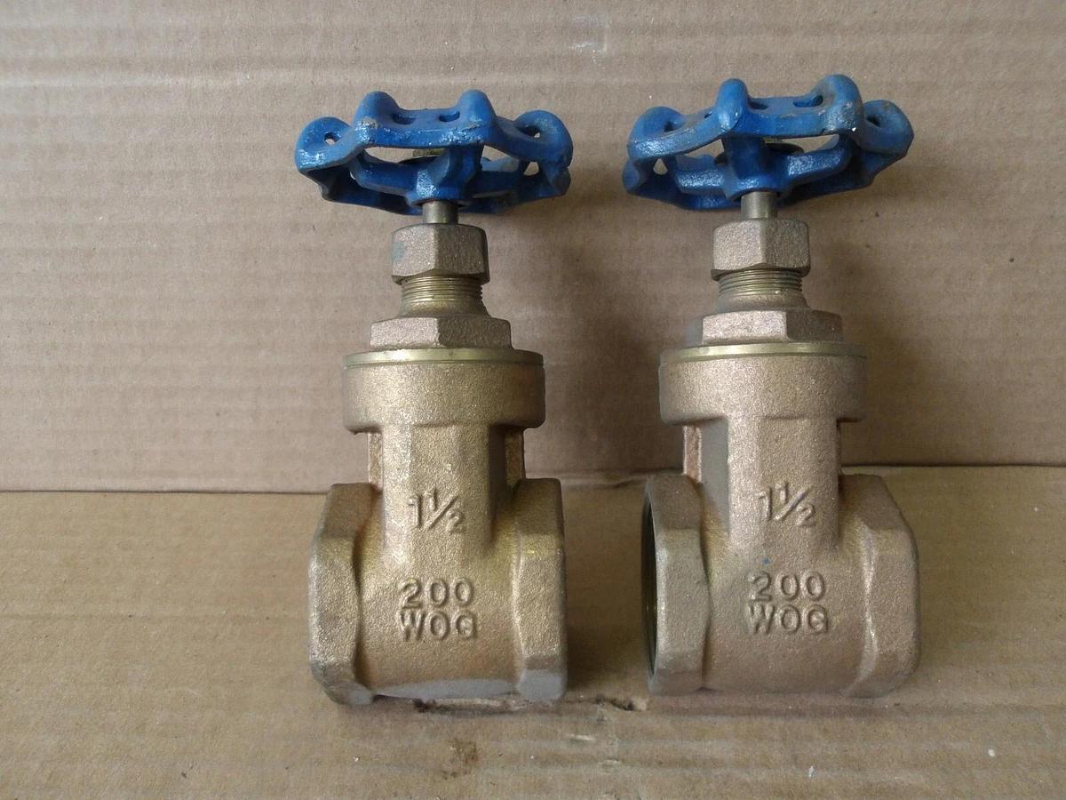 Used AMERICAN VALVE 1-1/2" BRASS GATE VALVES (LOT OF 2), #79245G NEW