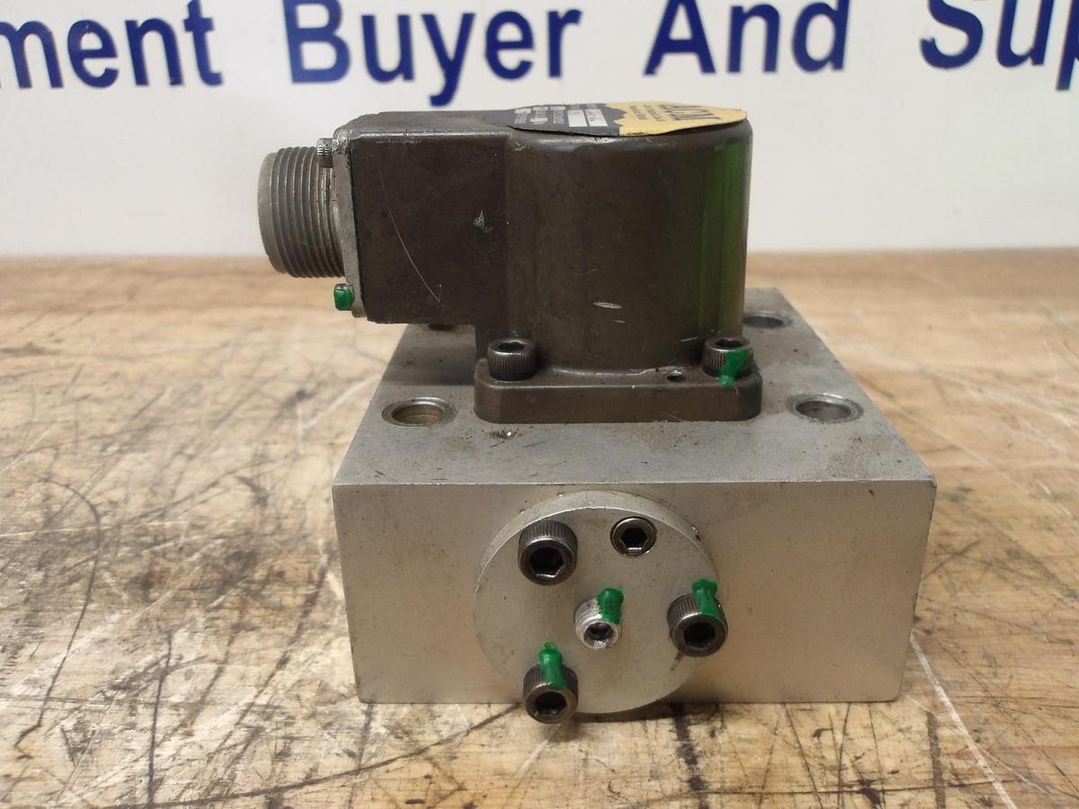 Used ACM 215A-742 SERVO VALVE