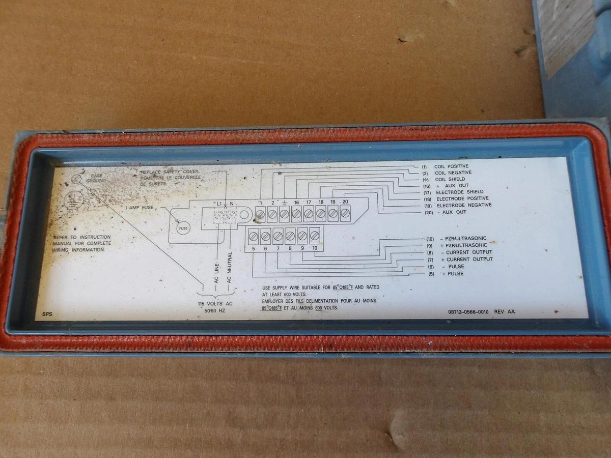 Used ROSEMOUNT 8712CR12 MAGNETIC FLOW TRANSMITTER, #627125G USED