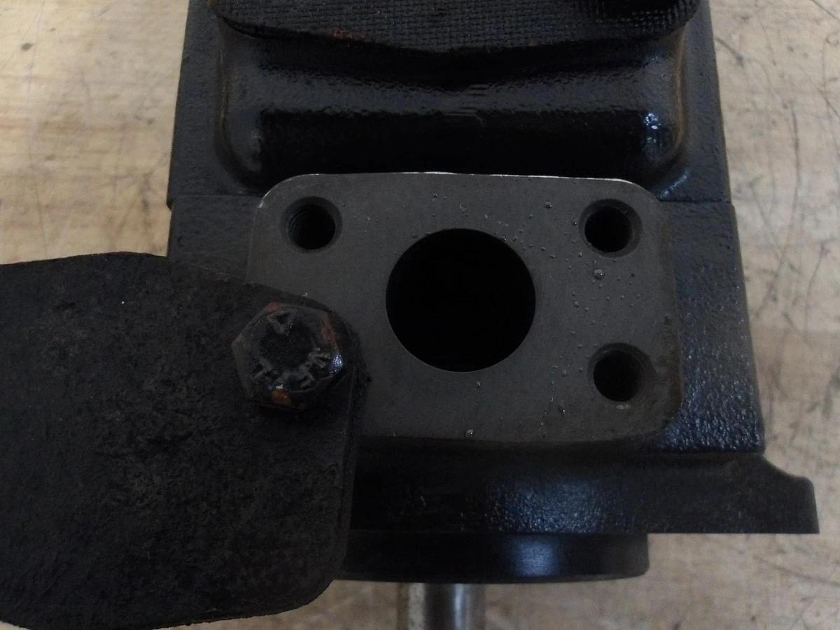 Used VELJAN T6CMB141R01C1 HYDRAULIC PUMP, #1081116G NEW
