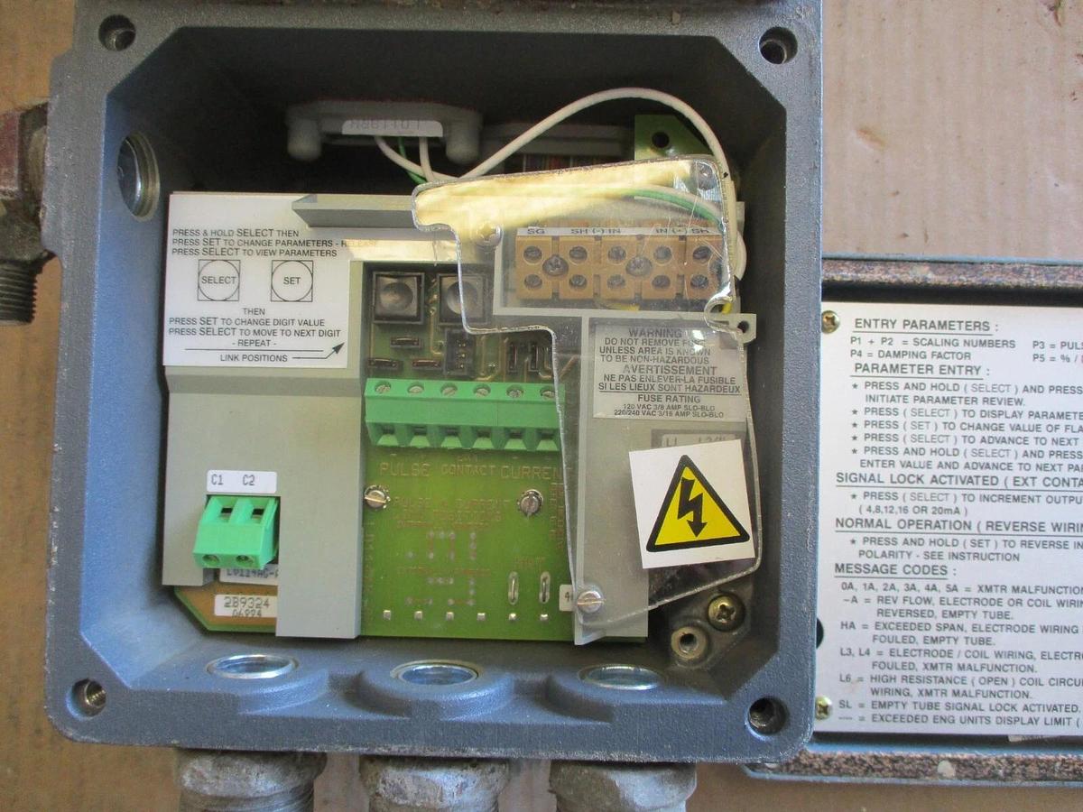 Used FOXBORO IMT20 MAGNETIC FLOW TRANSMITTER, #71151J USED
