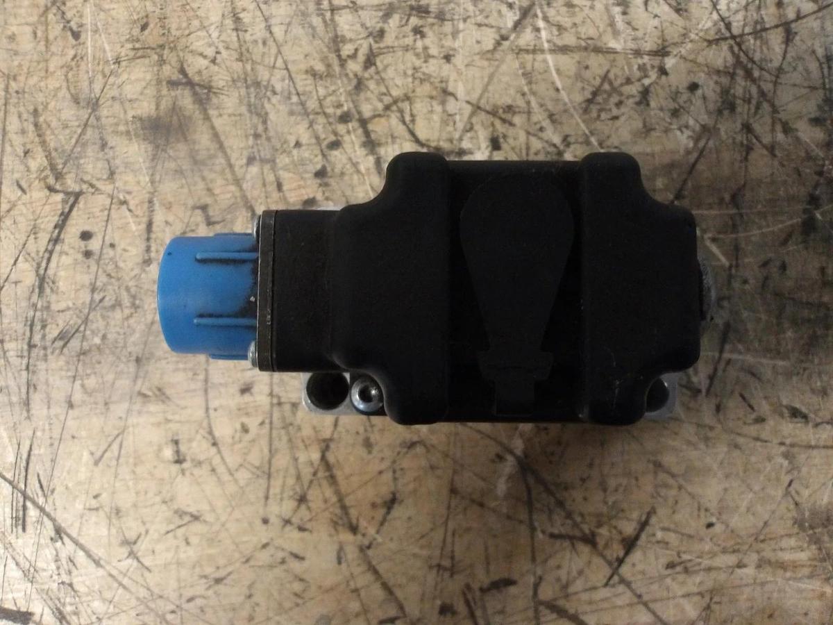 Used SAUER-DANFOSS MCV116G4201 PRESSURE CONTROL VALVE, #825146G USED