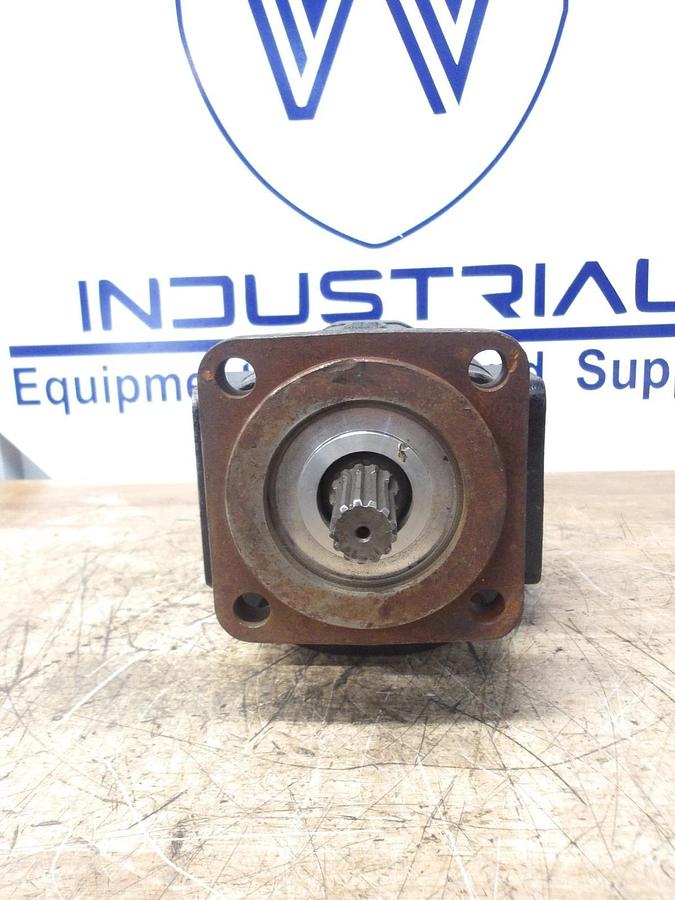 Used PACCAR 110820 HYDRAULIC GEAR PUMP, #26142G NEW