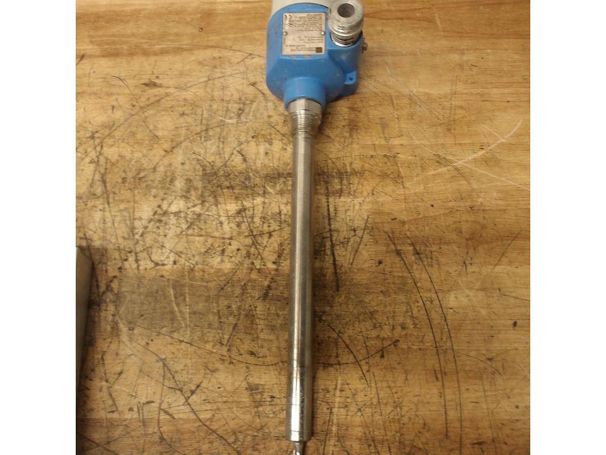 Used ENDRESS HAUSER FTL51-0GM2CB4E5A VIBRATING LEVEL SENSOR
