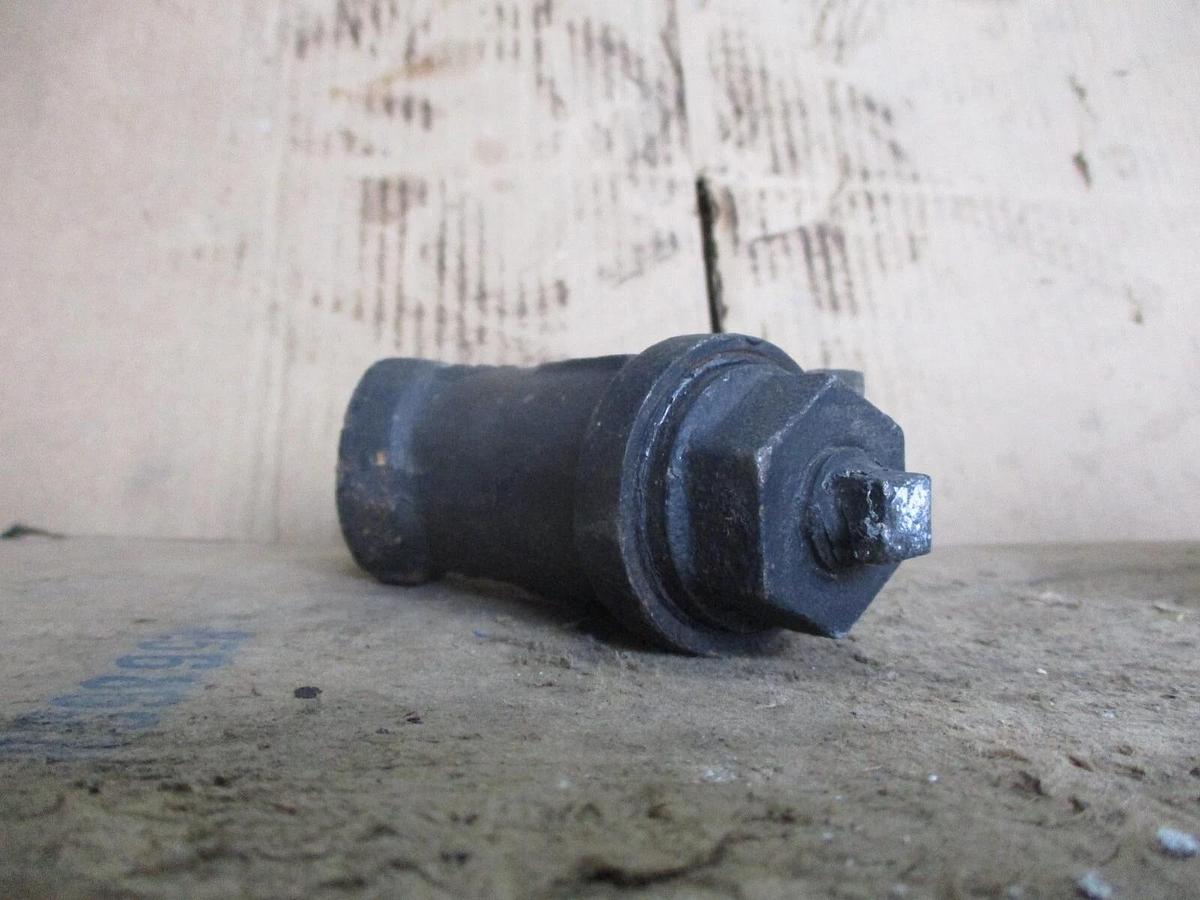 Used 3/4" IRON Y-STRAINER VALVE, #78135J NEW