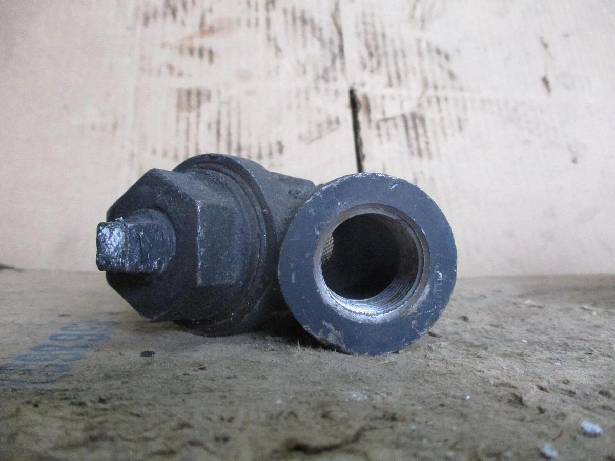 Used 3/4" IRON Y-STRAINER VALVE, #78135J NEW