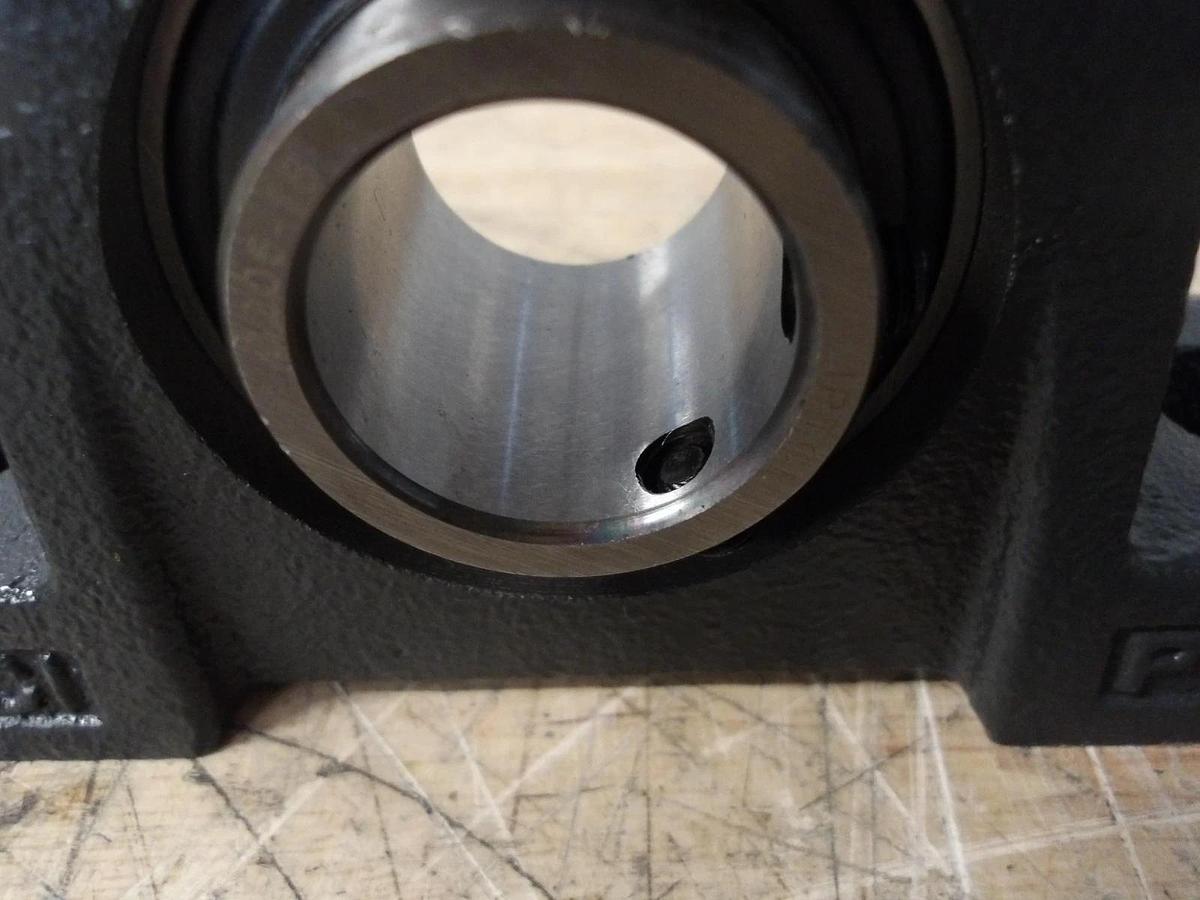 IPTCI UCP20516 PILLOW BLOCK BEARING 1" BORE, #7271057G NIB