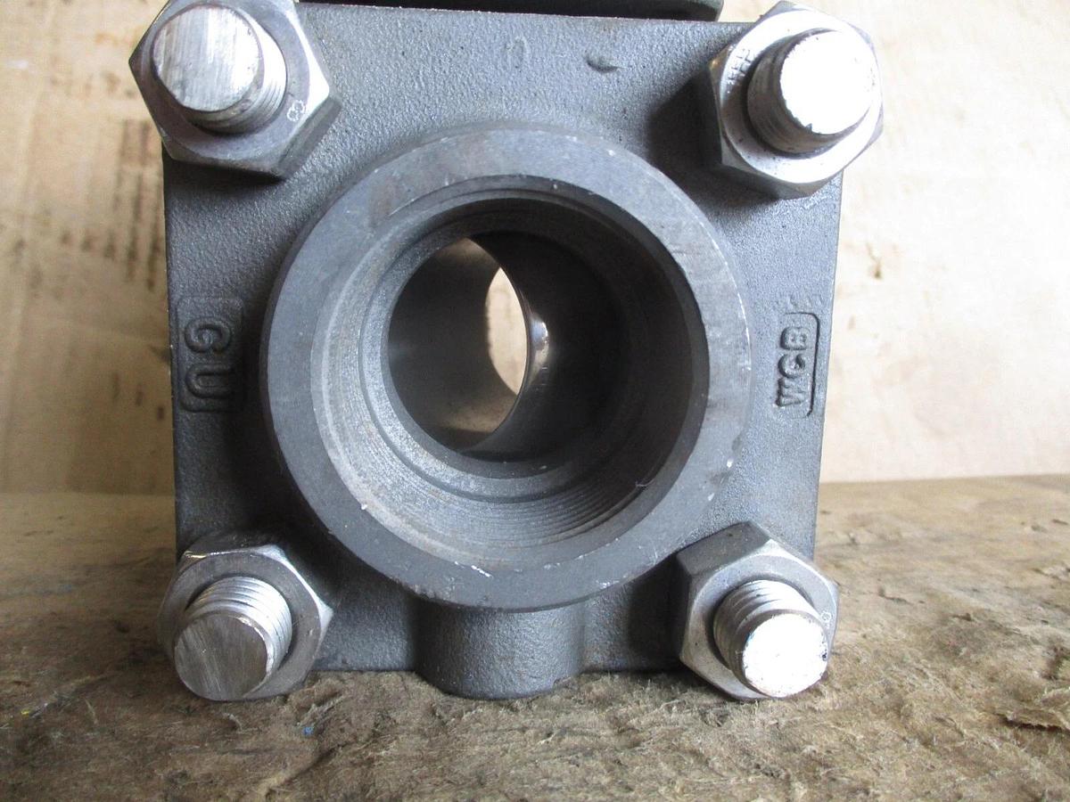 Used APOLLO 1-1/2" STEEL BALL VALVE, #751035J NEW
