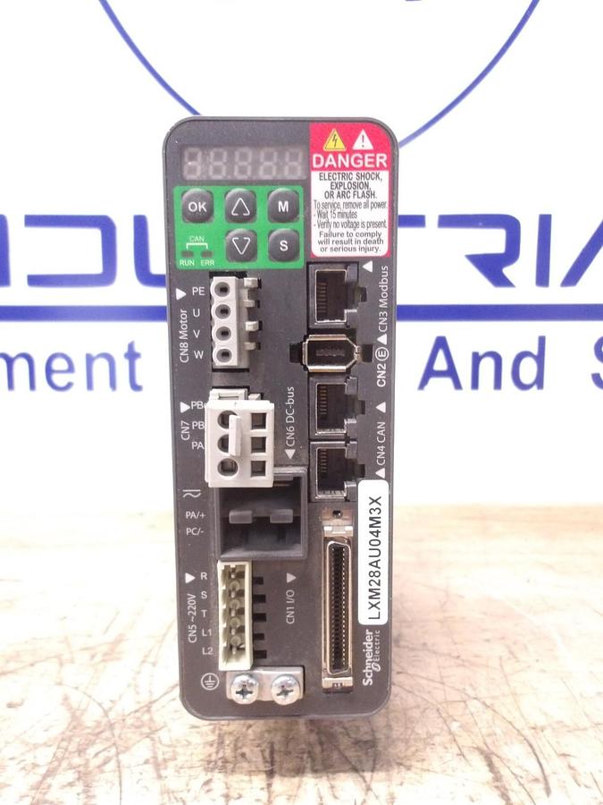 Used SCHNEIDER LXM28AU04M3X MOTION SERVO CONTROLLER, #33813G USED