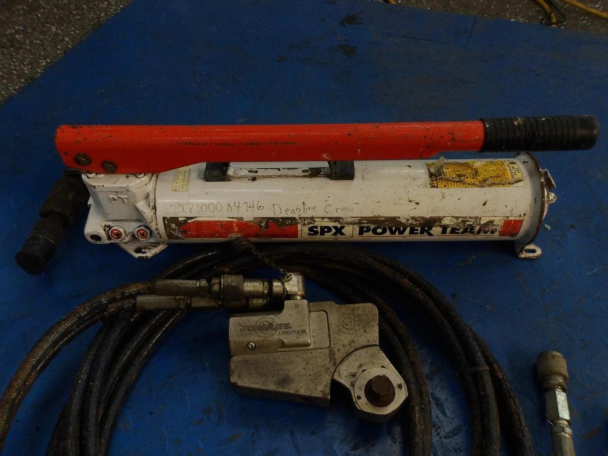 Used TORQ/LITE 11S2 HYDRAULIC BOLT BUSTER W/ 1/2" SPX HAND PUMP, #3111100G USED