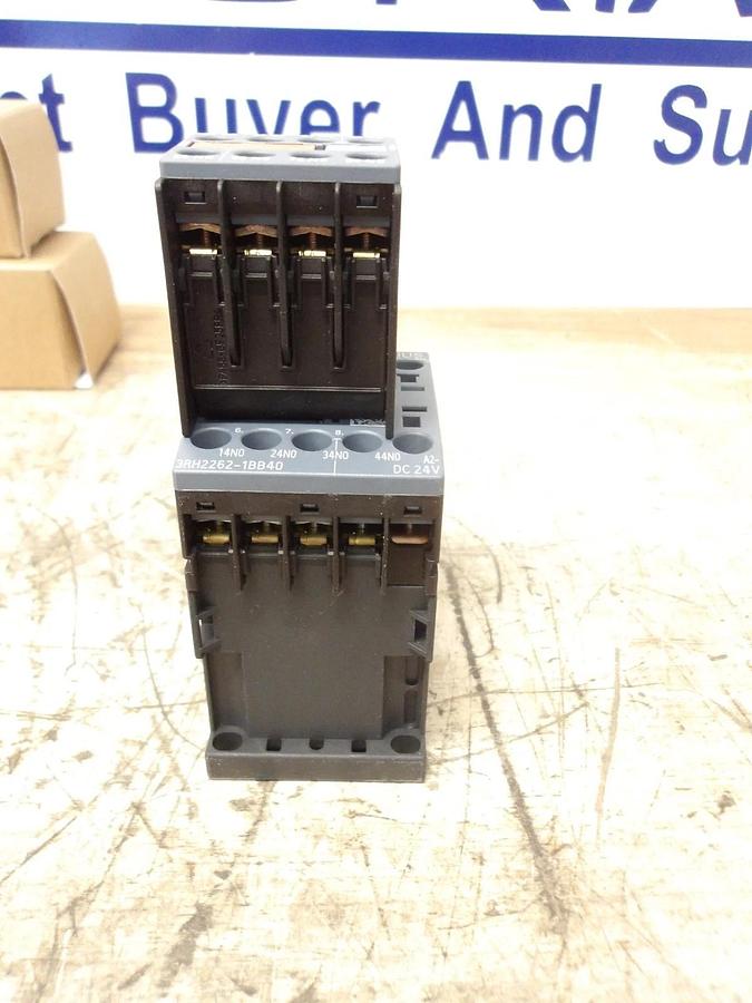 SIEMENS 6 AMP CONTACT RELAY 230 V (LOT OF 5) #77935G NIB