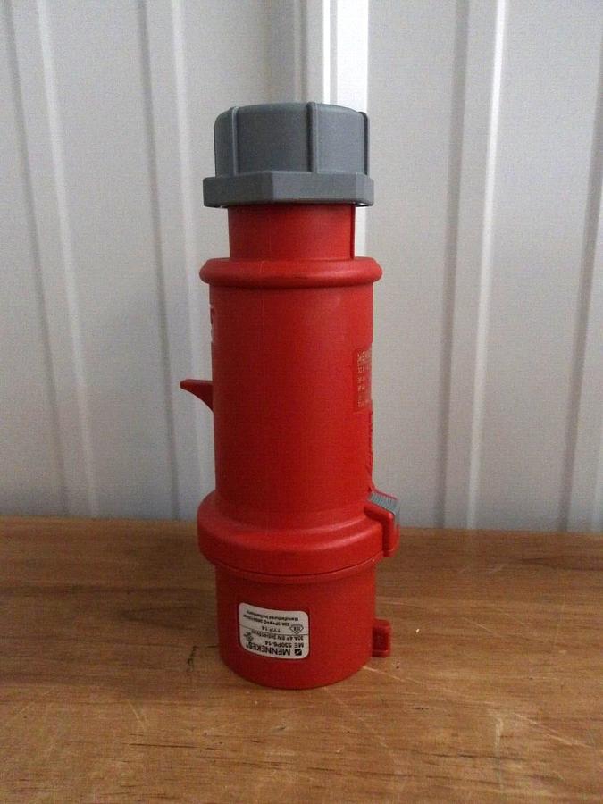 Used MENNEKES 30 AMP RECEPTACLE 5 POLE, 240/415 V, #128230G NEW