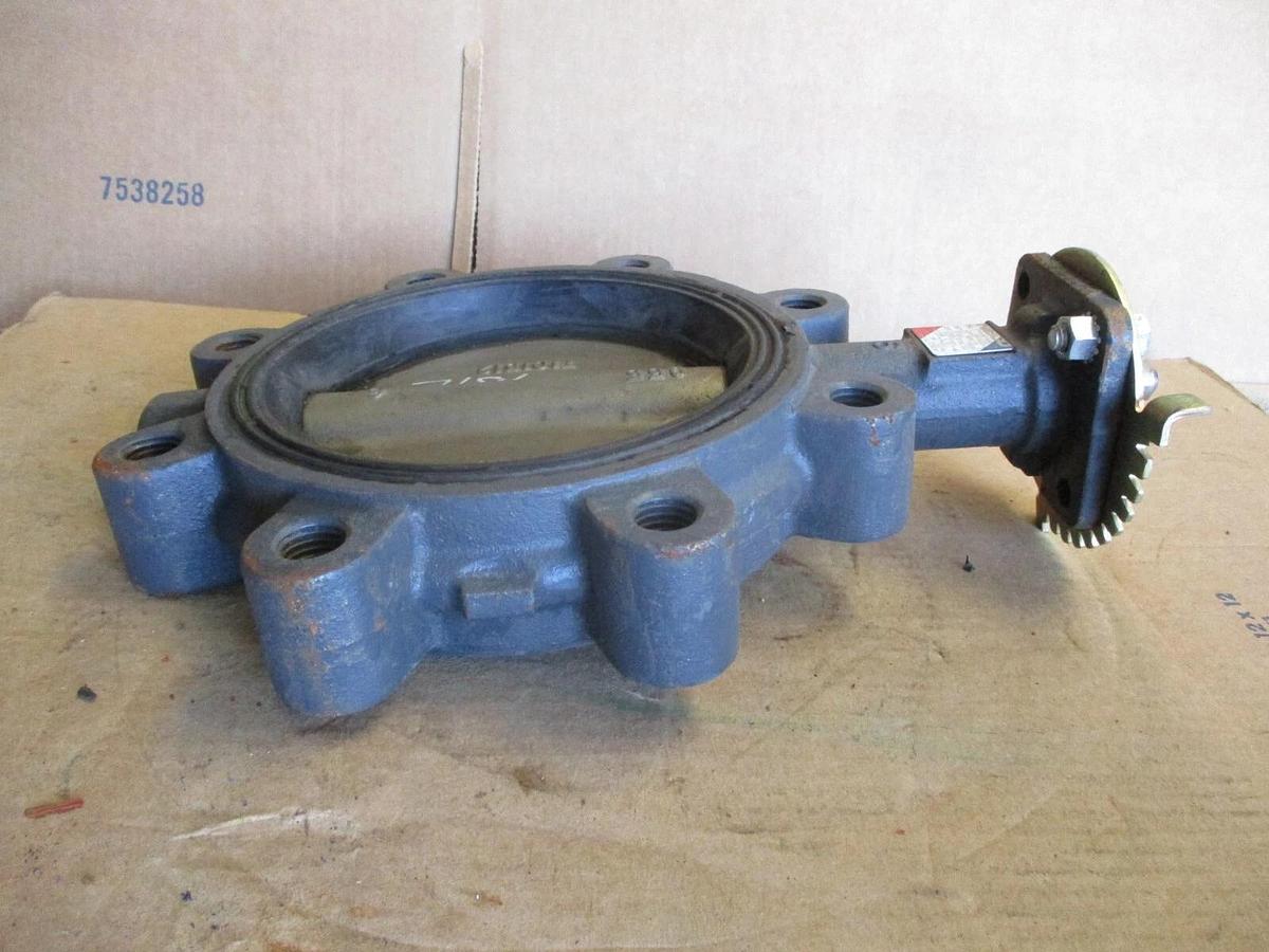 Used NIBCO 6" BUTTERFLY VALVE (NO HANDLE) #4221230J NEW