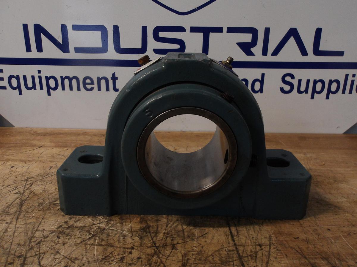 Used DODGE 070285 PILLOW BLOCK BEARING, 2-7/8" BORE