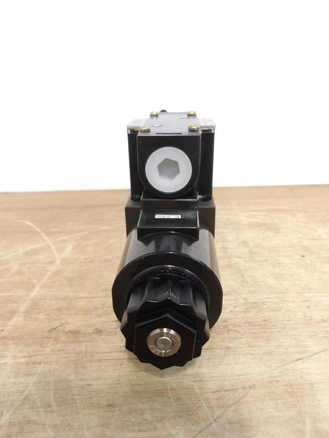 Used YUKEN E-DSG-01-2D2-D24-60 HYDRAULIC DIRECTIONAL VALVE, #331050G NEW