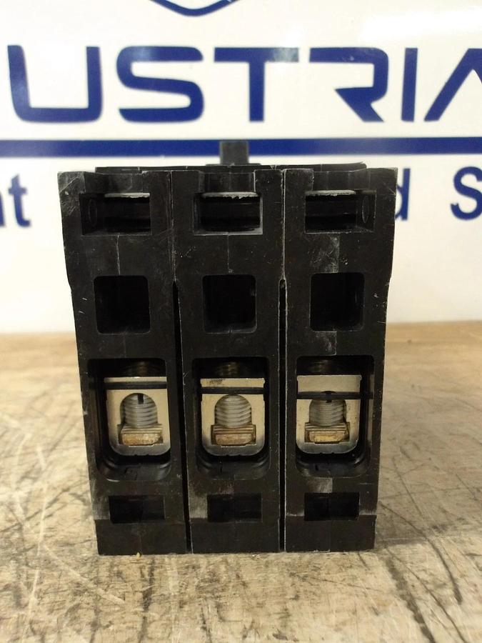 Used SIEMENS SENTRON 30 AMP BREAKER 240 V, #77119G NEW