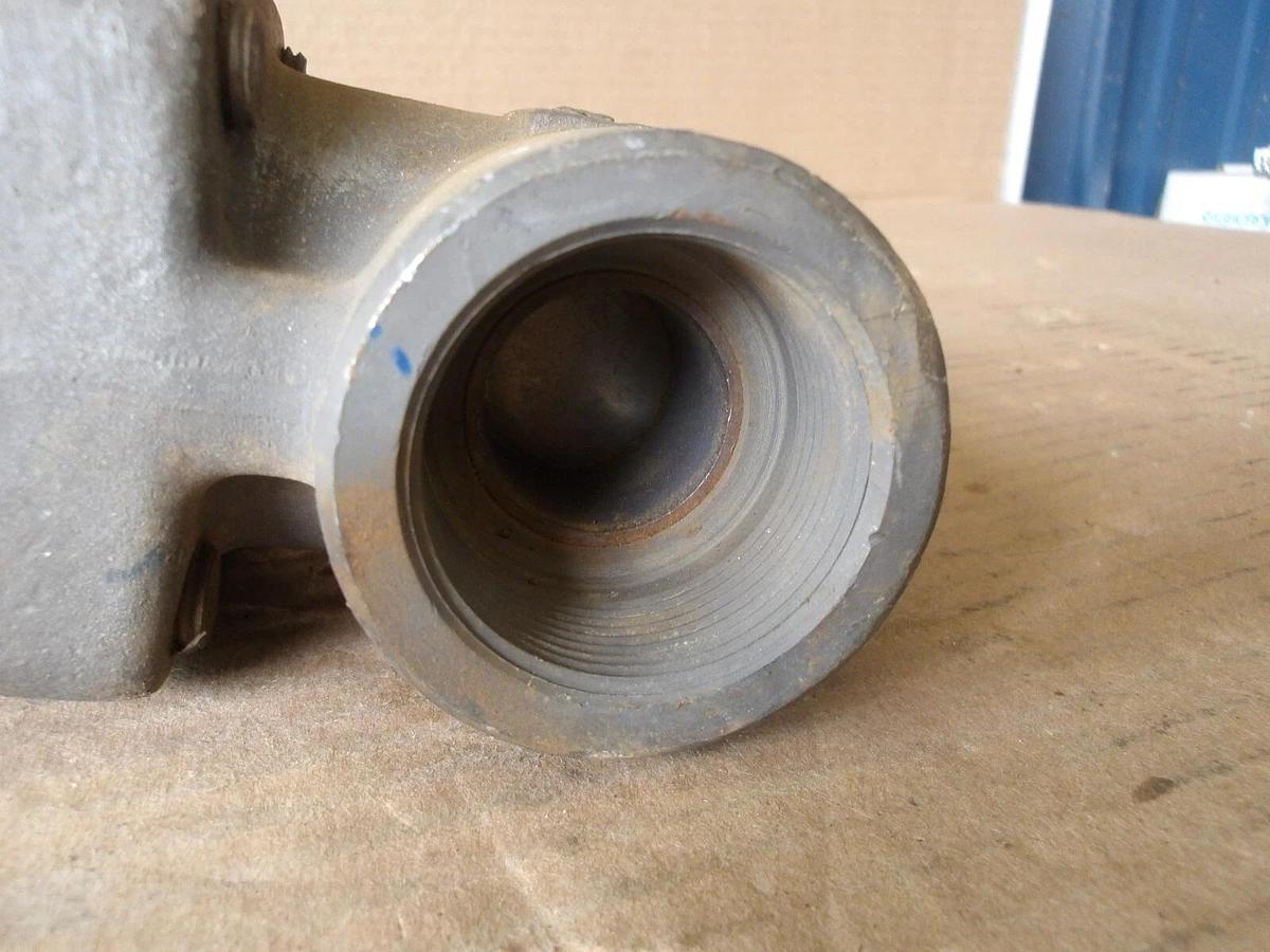 Used POWELL 1-1/2" STEEL GATE VALVE, #722143G NEW