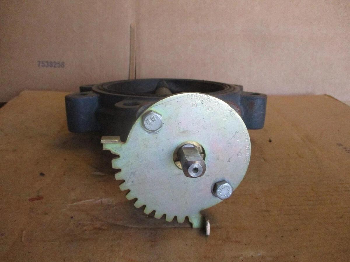 Used NIBCO 6" BUTTERFLY VALVE (NO HANDLE) #4221230J NEW