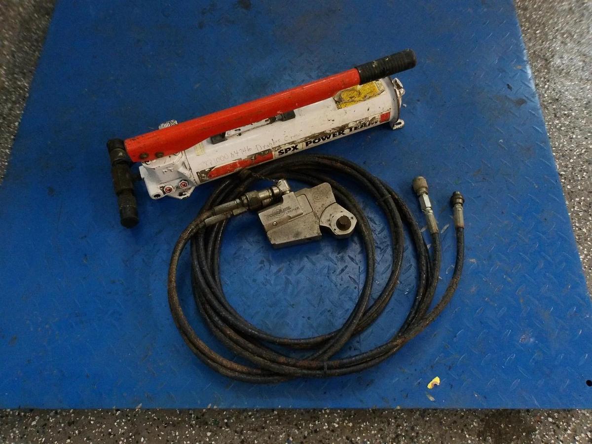 Used TORQ/LITE 11S2 HYDRAULIC BOLT BUSTER W/ 1/2" SPX HAND PUMP, #3111100G USED