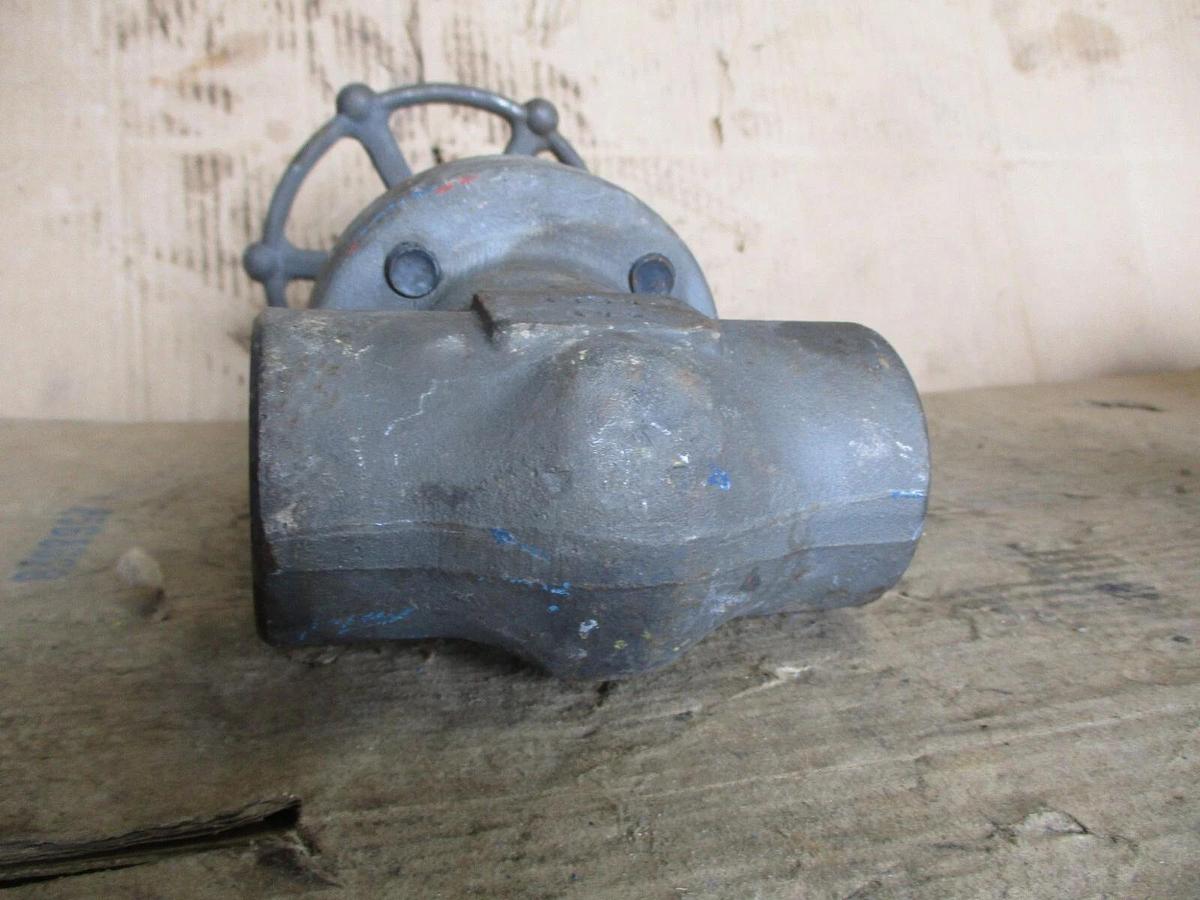Used BONNEY FORGE 1-1/2" IRON GATE VALVE (SOCKET WELD) #781252J NEW