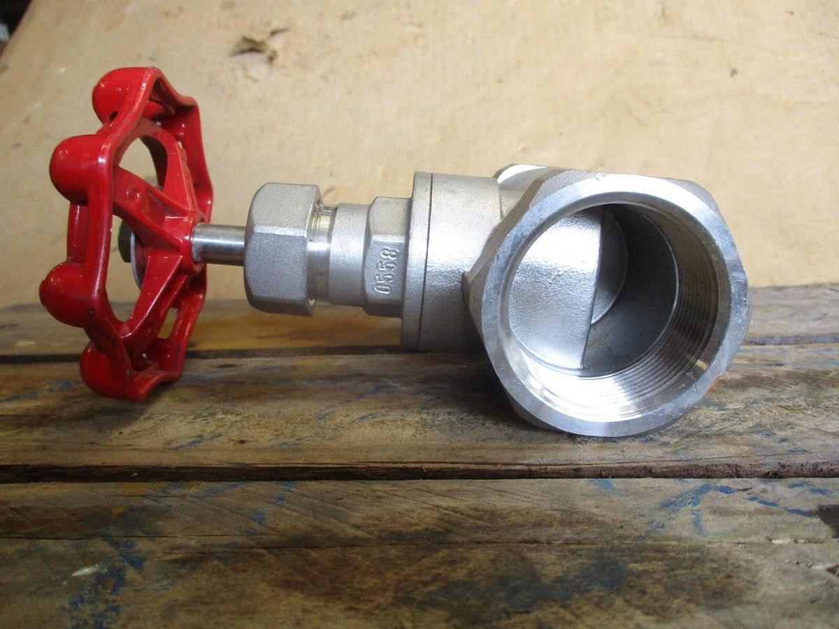 Used FNW 1-1/2" STAINLESS GLOBE VALVE, #620315J NEW