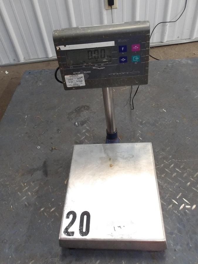 Used METTLER TOLEDO WILDCAT DIGITAL SCALE 300KG/60LBS, MAX 3000, #812212G USED