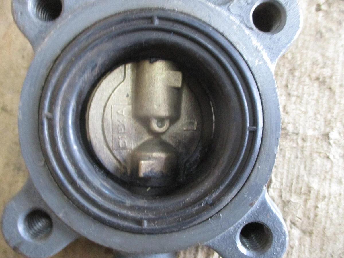Used MILWAUKEE 2-1/2" BUTTERFLY VALVE (NO HANDLE), #79926J NEW