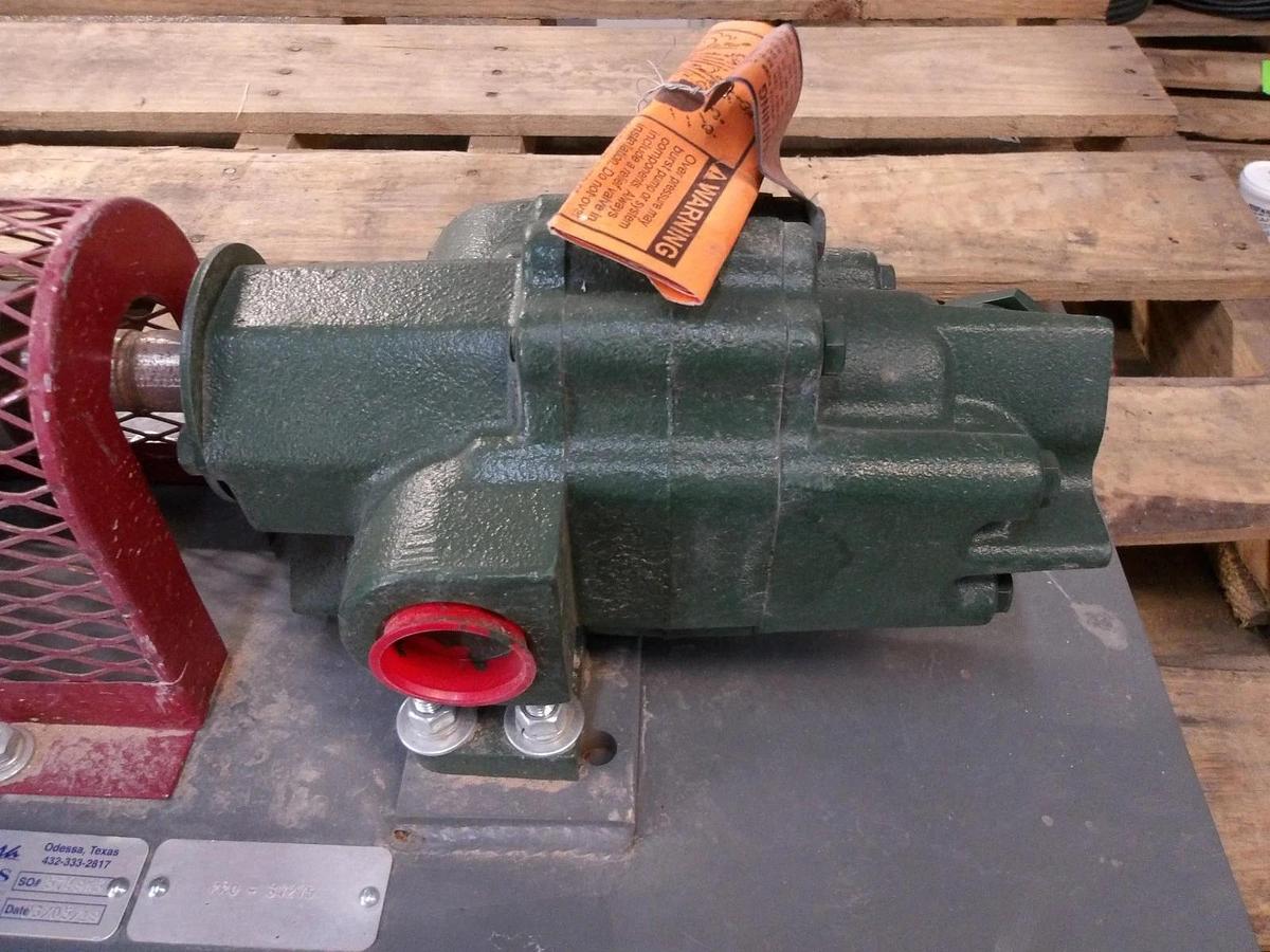 Used ROPER 1-1/2" PUMP W/ 5 HP MOTOR, 1-AM16, #11101046GJW NEW