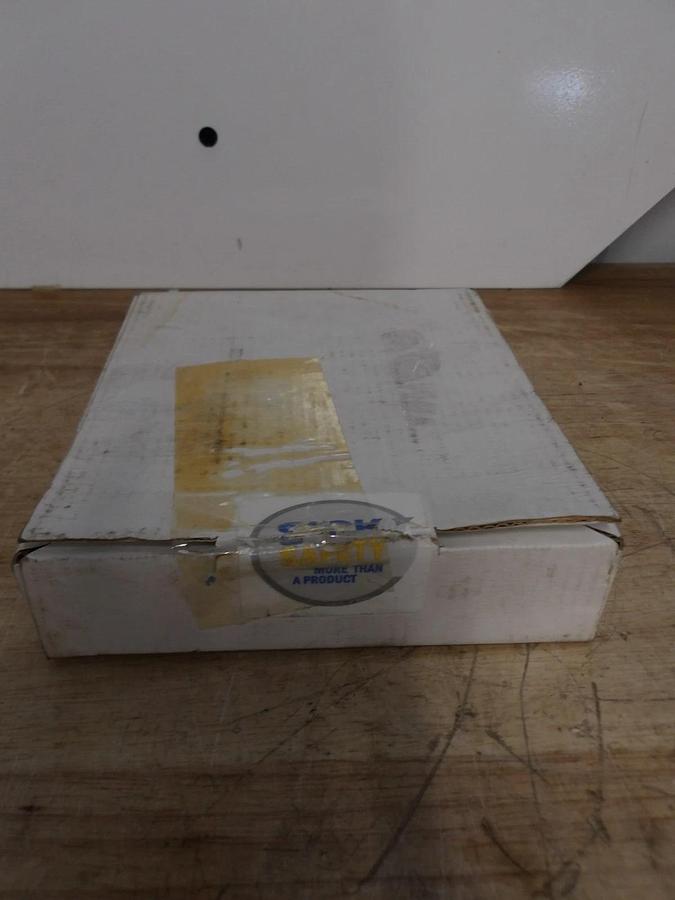 SICK UE48-30S3D2 SAFETY RELAY 24 V, #430136G NIB