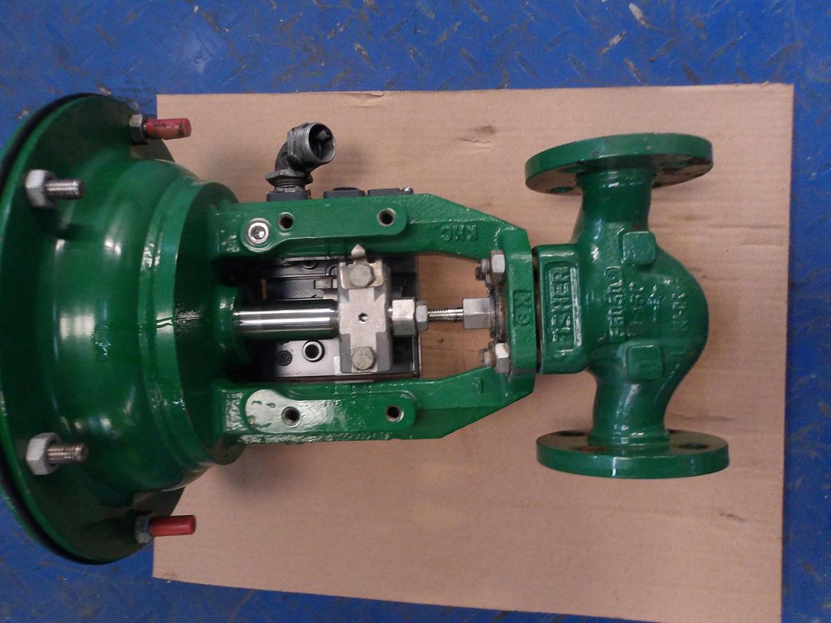 Used FISHER 1" STEEL CONTROL VALVE DVC2000, #911918G USED