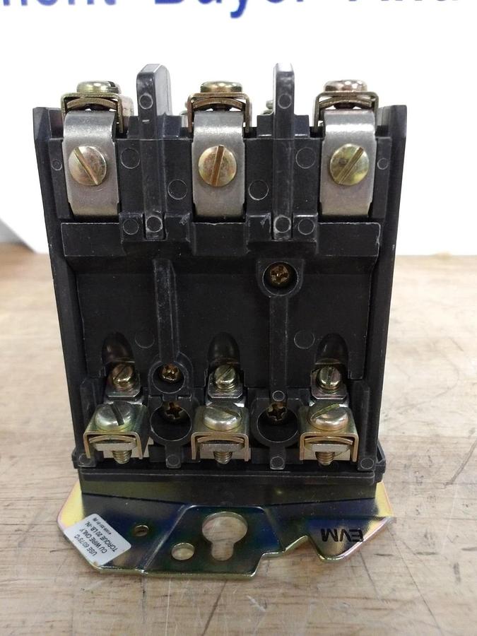 ALLEN BRADLEY 500L-A0D93 AC LIGHTING CONTACTOR, #4281047G NIB