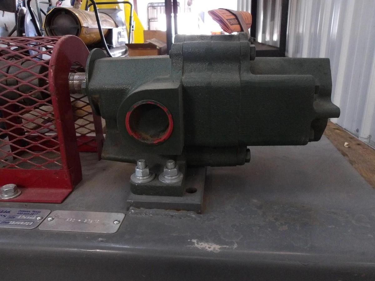 Used ROPER 1-1/2" PUMP W/ 5 HP MOTOR, #1112235GJW NEW