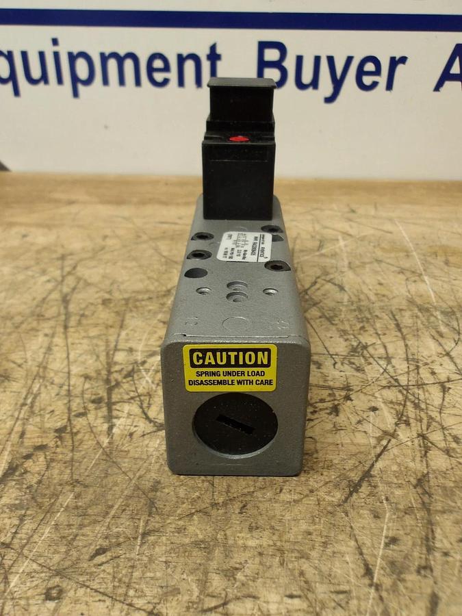 AVENTICS R432006435 PNEUMATIC SOLENOID DIRECTIONAL VALVE, #561008G NIB