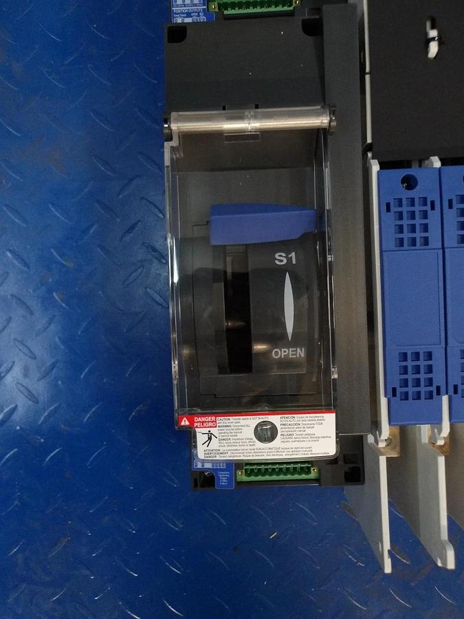 Used RUSSELECTRIC RTSCD TRANSFER SWITC R8A04020, 200 AMP, #122245G PARTS ONLY
