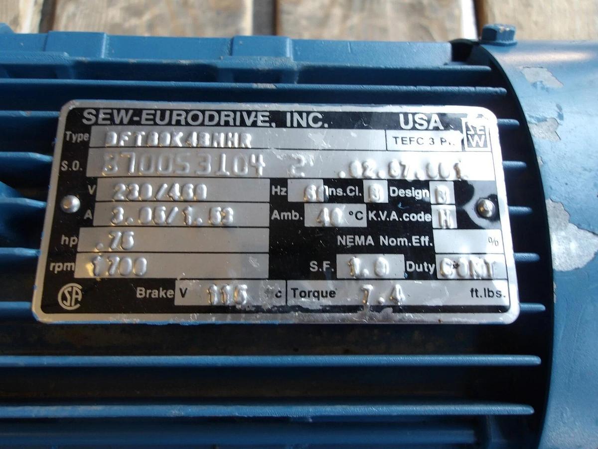 Used SEW EURODRIVE R70DT88K48NNR GEARMOTOR, RATIO 104.60:1, 3/4 HP, #7111135G NEW