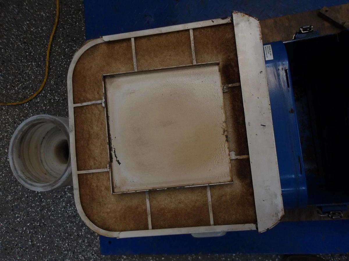 Used SHOWA DENKI MISTRESA CRMH-H104-S23-0023 HIGH TEMP OIL MIST COLLECTOR, #2131000G