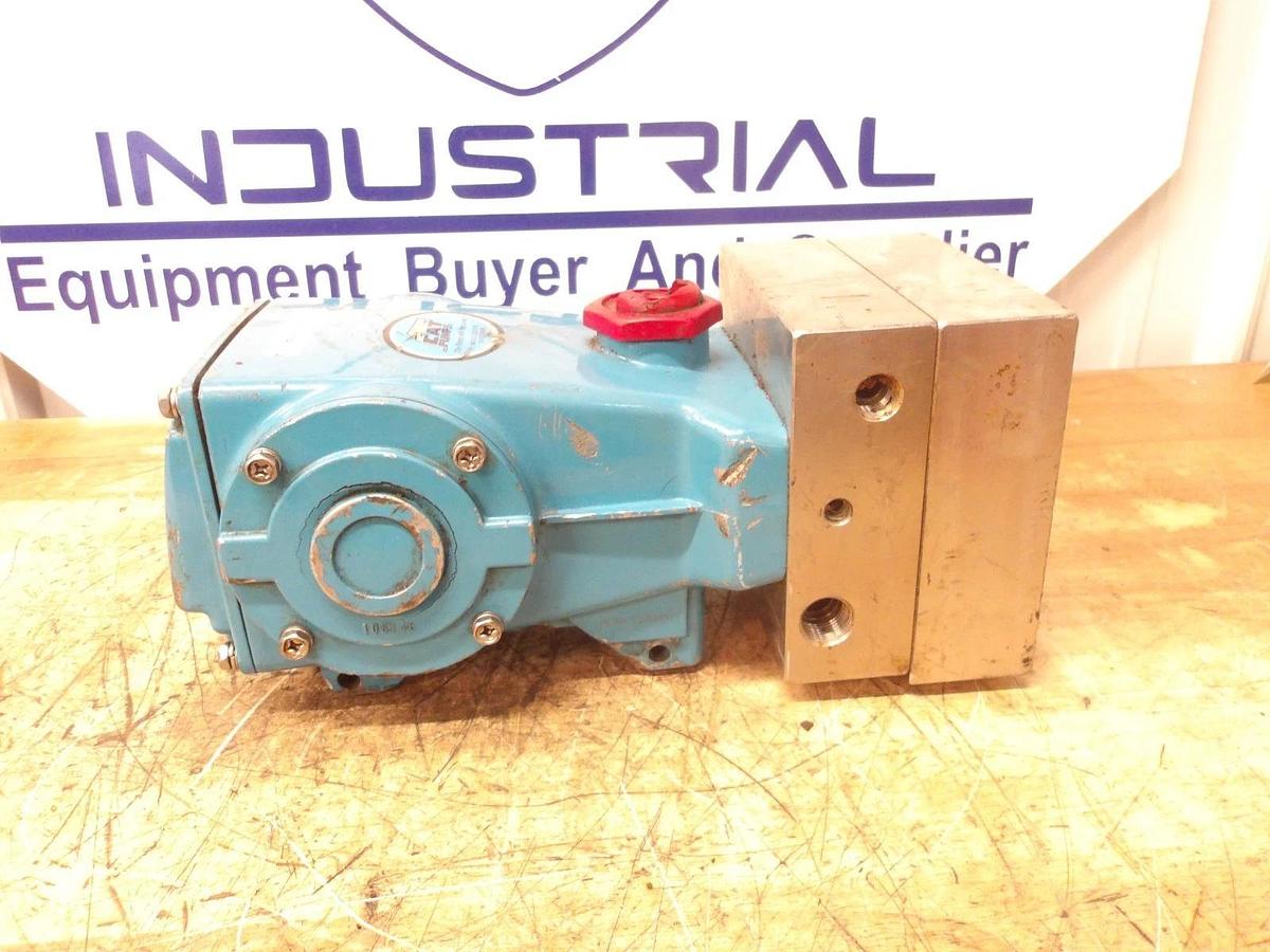 Used CAT TRI-PLEX PUMP (S/S HEAD) #261017G PARTS ONLY