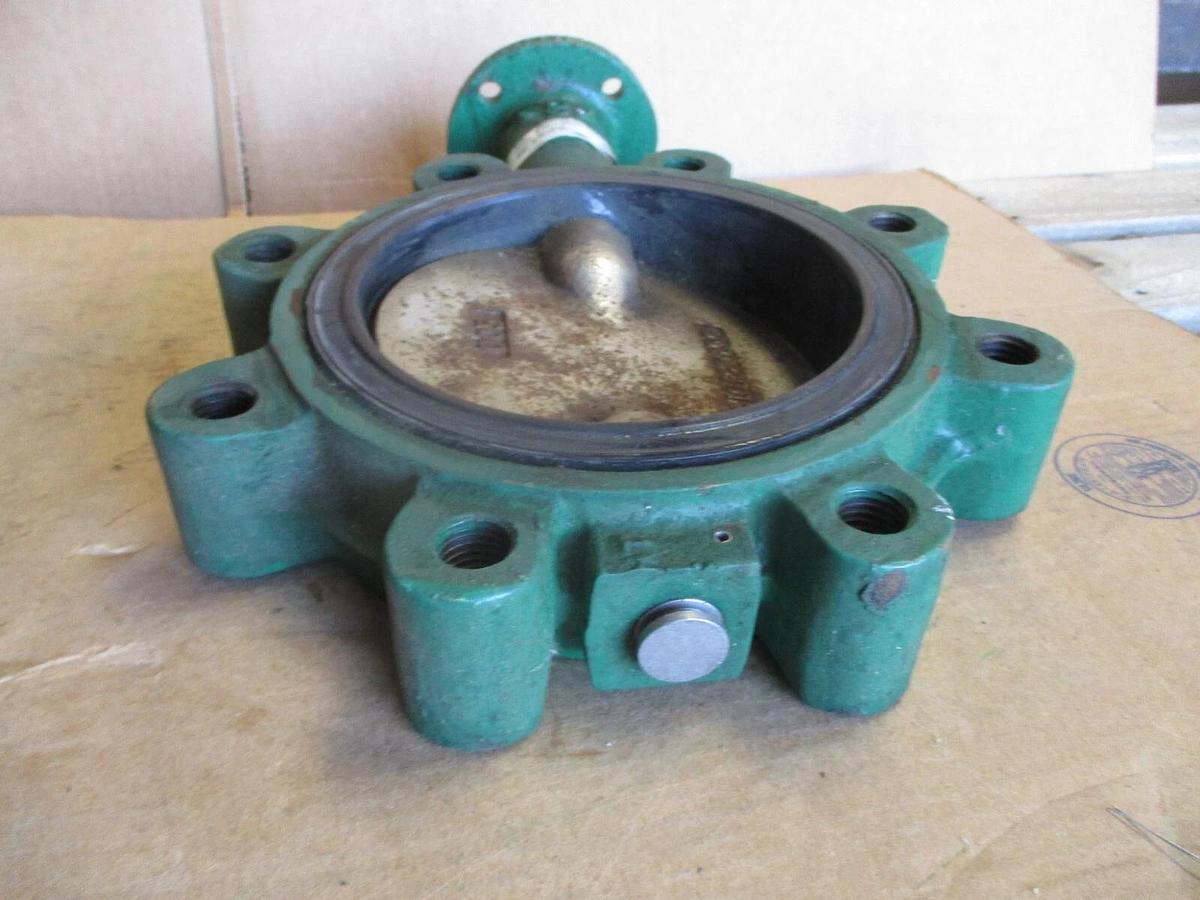 Used CAMERON 6" BUTTERFLY VALVE (NO HANDLE) #4221045J NEW