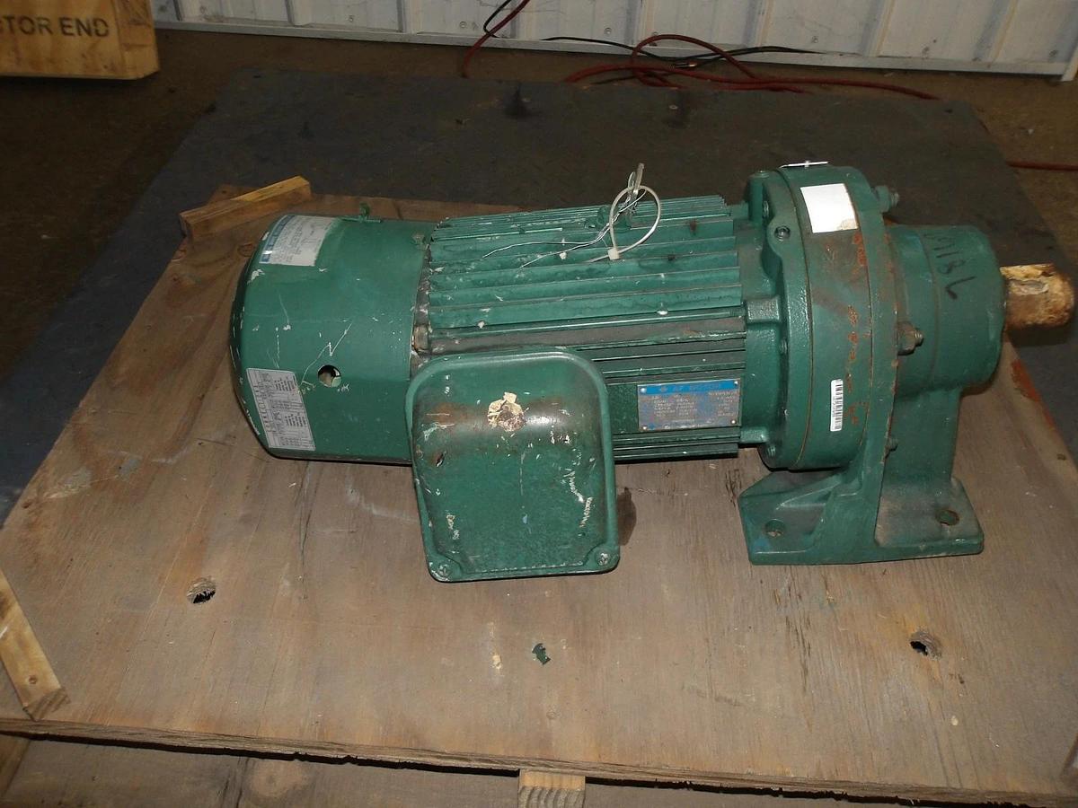 Used SM-CYCLO 1.5 HP GEARMOTOR, RATIO 17:1, #7281115G USED