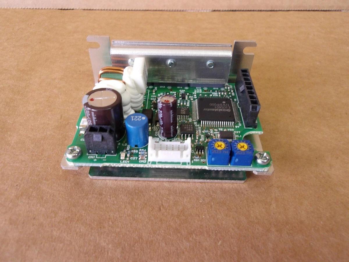 Used ORIENTAL MOTOR K0946-D BRUSHLESS DC MOTOR DRIVER, DC 24 V, #913945G NEW