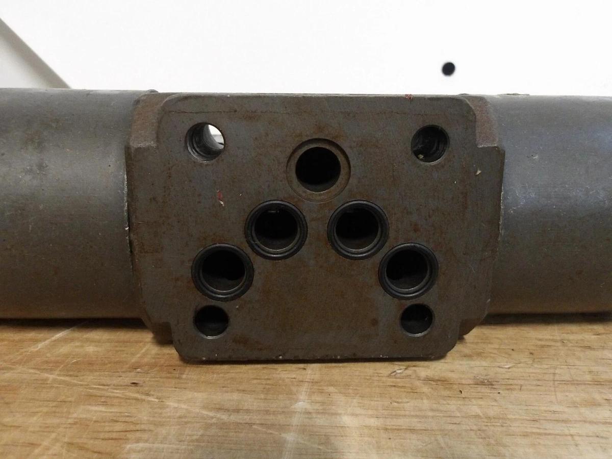 Used NACHI SS-003-C6-R-D2-21 HYDRAULIC DIRECTIONAL CONTROL VALVE, #33945G NEW