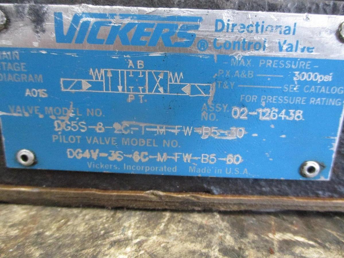 Used VICKERS DG5S-8-2C-T-M-FW DIRECTIONAL VALVE, #827225J USED
