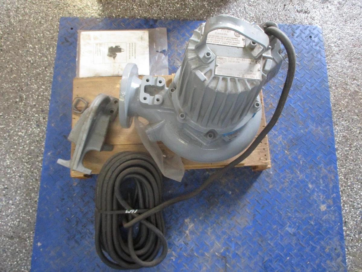 Used FLYGT 4" SUBMERSIBLE PUMP 5 HP, #68152JW NIC